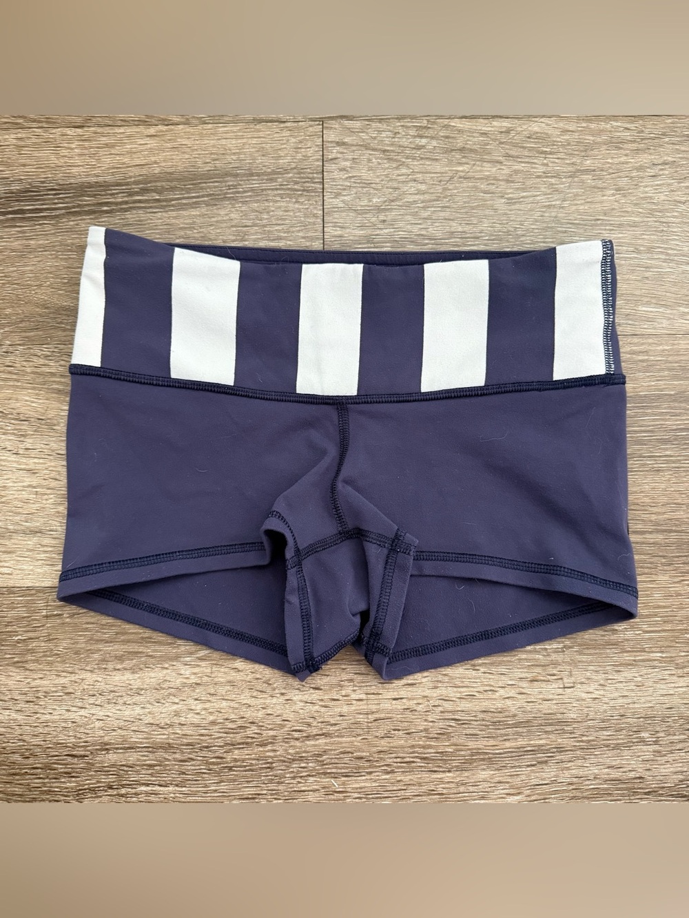 Lululemon Boogie Short *Full-On Luon Cadet Blue / Steep Stripe Cadet Blue - Picture 4 of 6